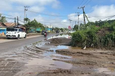 Tahun Ini, DPUPR Berau Siapkan Proyek Saluran Pembuang Khusus Atasi Lumpur di Jalan HARM Ayoeb