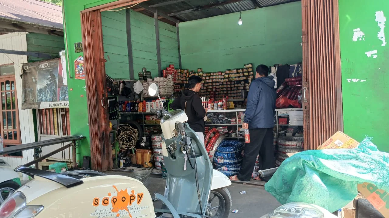 Bengkel Syifa Motor di Jalan Pembangunan I, Tanjung Redeb. (Adrikni/BT)
