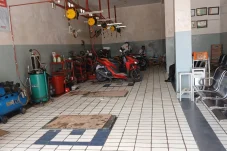 Gara-gara Rupiah Kian Anjlok, Harga Oli dan Ban Motor di Berau Ikut Meroket