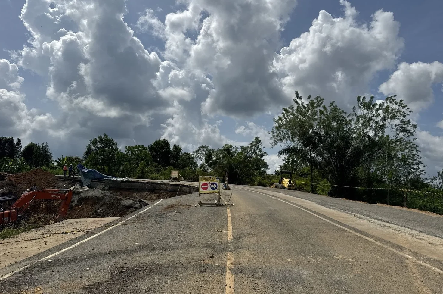 Sudah Lebih Aman Dilalui Kendaraan, Separuh Ruas Jalan Longsor di Maluang Selesai Diperbaiki