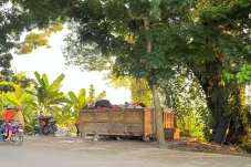 Respons Instruksi Bupati, DLHK Berau Ajukan Pengadaan Arm Roll Sampah di Tanjung Batu