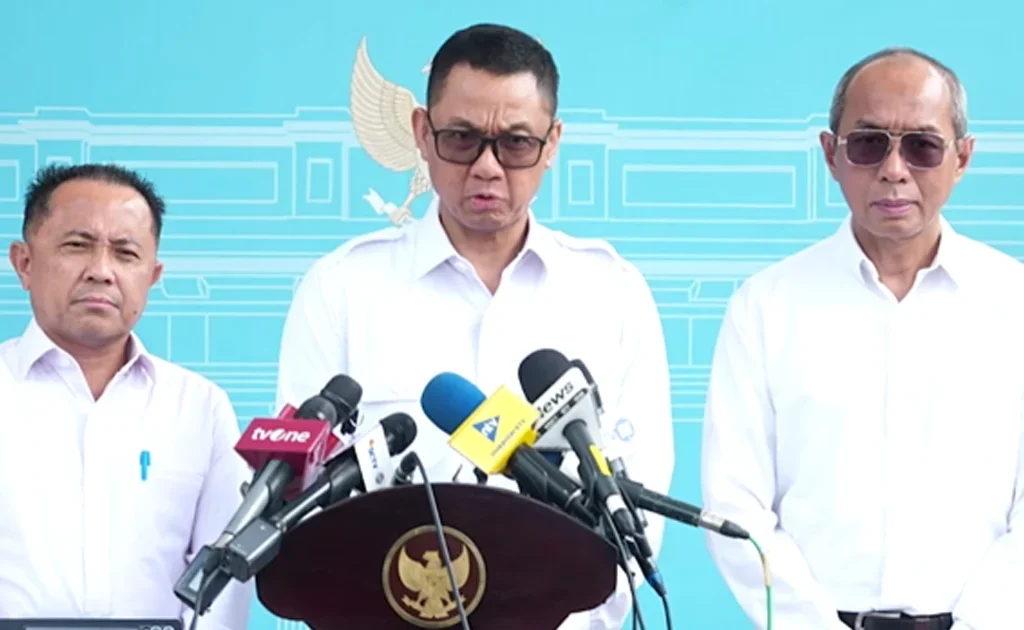 Konferensi pers Dirut PLN Darmawan Prasodjo (YouTube/Sekretariat Presiden)