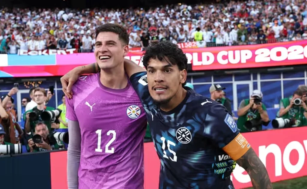 Kiper Paraguay Orlando Gill (fifa.com)