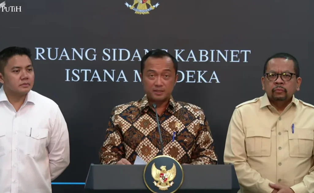 Mensesneg Prasetyo Hadi dalam konferensi pers (YouTube/BPMI Setpres)