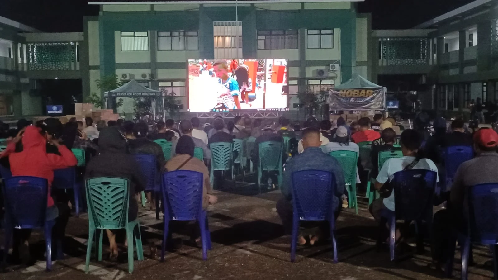 Nobar Final Piala Dunia 2026 di Kodim Berau Diserbu Ratusan Warga, Dandim: Ajang Mempererat Silaturahmi