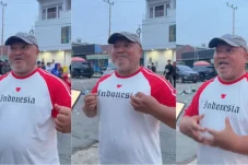 Nobar Final Piala Dunia Pakai Baju Timnas Indonesia, Wabup Berau: Ada Harapan 2030