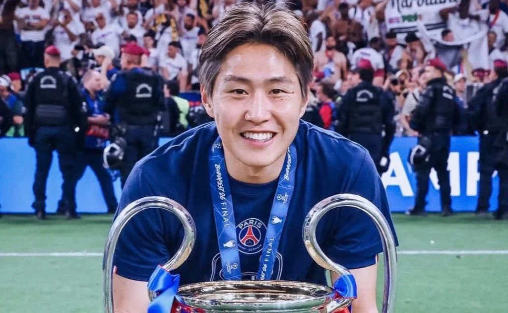 Pemain baru Atletico Madrid, Lee Kang-in. (x/@Paristeamfr)