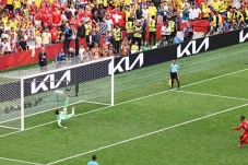 Hasil Piala Dunia: Swiss Menang Adu Penalti vs Kolombia, Lawan Argentina di Babak 8 Besar
