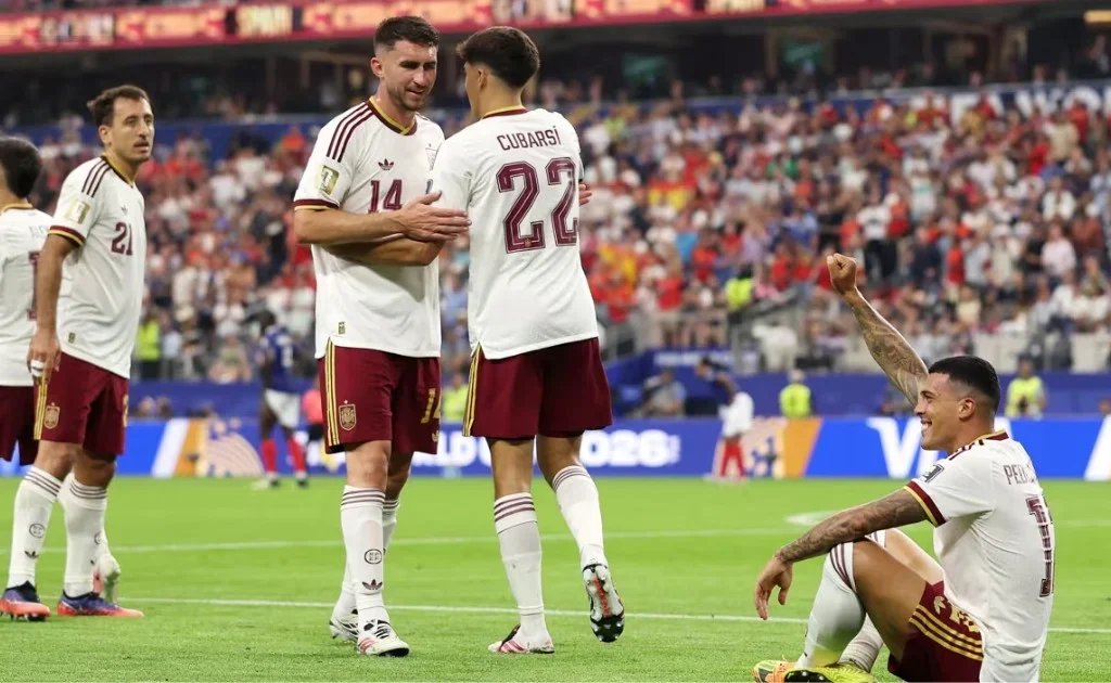 Skuad Timnas Spanyol usai memastikan tiket final piala dunia 2026. (Fifa.com)