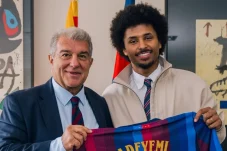 Resmi! Adeyemi Jadi Penyerang Baru Barcelona