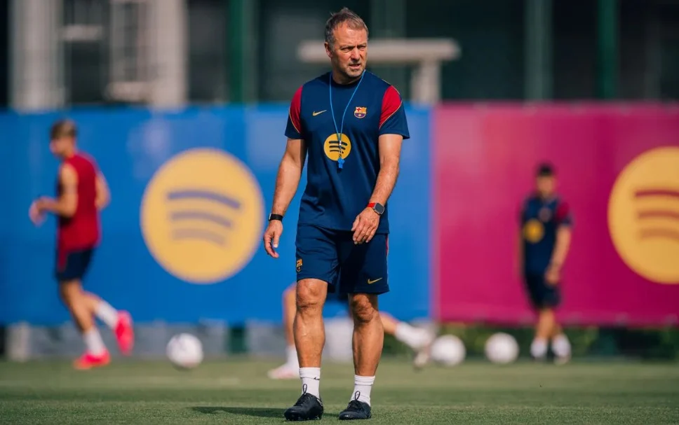 Dilema Hansi Flick, Utamakan Rapinha atau Gordon di Barcelona
