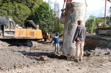 Pemasangan Bored Pile Jalan Longsor Poros Maluang-Bulungan Rampung Dikerjakan