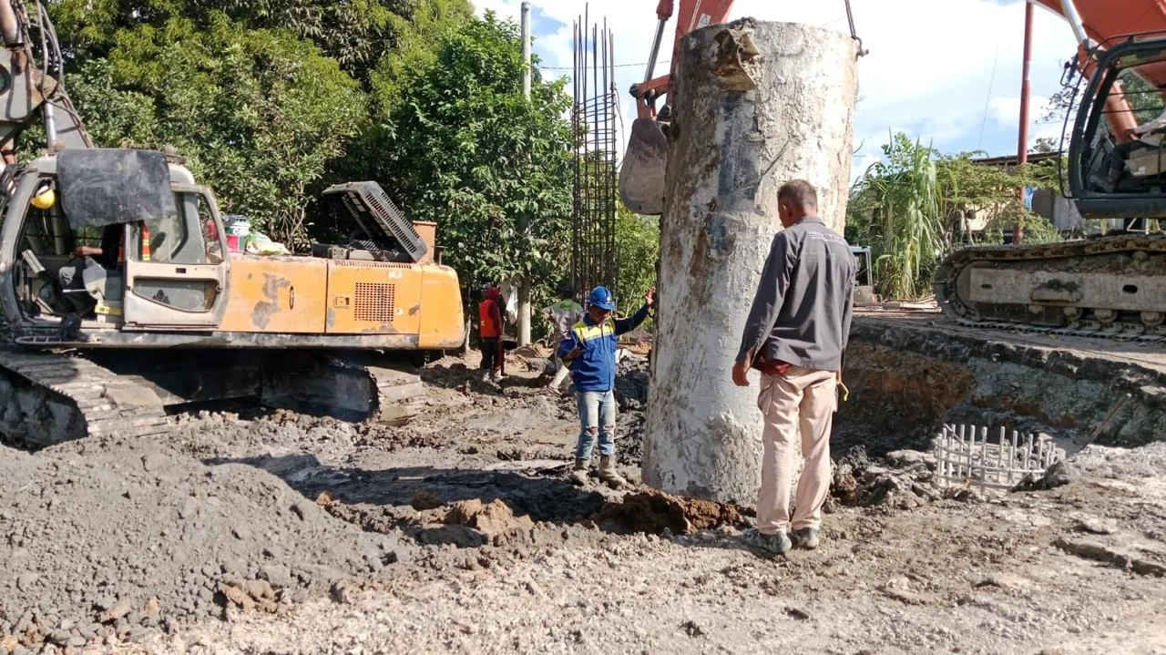 Pemasangan Bored Pile Jalan Longsor Poros Maluang-Bulungan Rampung Dikerjakan
