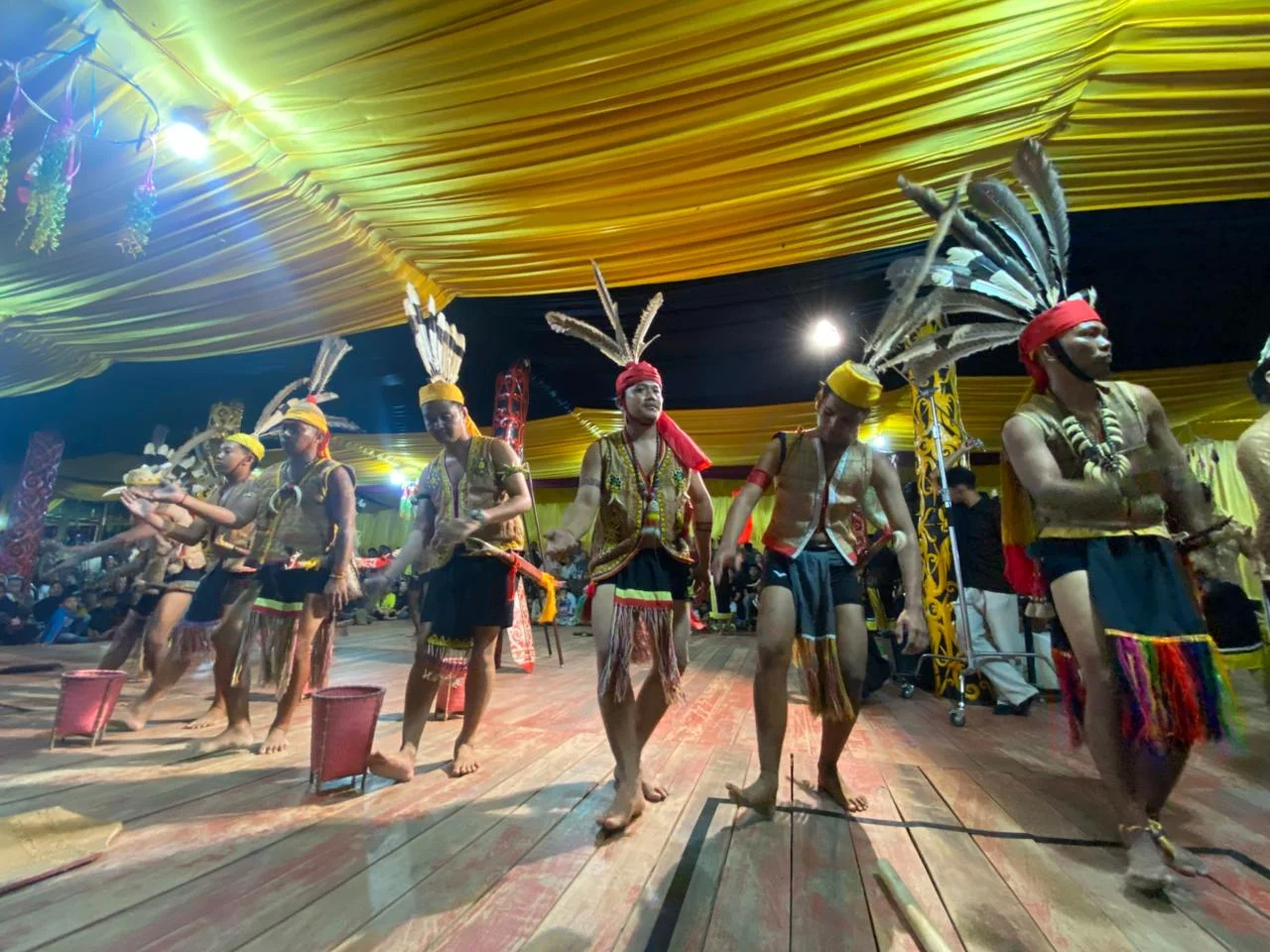 Acara penutupan Festival Bekudung Betiung di Kampung Tumbit Dayak, Selasa (30/6/2026).