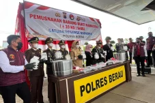 Polres Berau Musnahkan 10 Kilogram Sabu di Hari Bhayangkara ke-80, Selamatkan Puluhan Ribu Jiwa dari Narkoba