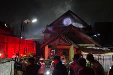 Kebakaran Gegerkan Warga Jalan Sawi Tanjung Redeb, Api Berhasil Dikendalikan Kurang dari Sejam