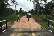 PT Berau Coal Bangun Jalan Usaha Tani, Petani Kakao Gurimbang Kini Panen Lebih Mudah