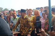 Ramai Diserbu Warga Berau, Rudy Mas’ud Minta Pasar Ikan Murah Terus Rutin Digelar