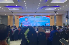 Dengan Suara Bergetar di Hadapan Gubernur Kaltim, Sri Juniarsih Minta Bantuan Alkes RSUD Baru Segera Direalisasikan
