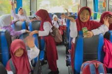 Cerita Miris Murid SDN 001 Filial Birang: Sempat Belajar di Tenda, Mabuk di Bus, Kini Belajar dari Rumah