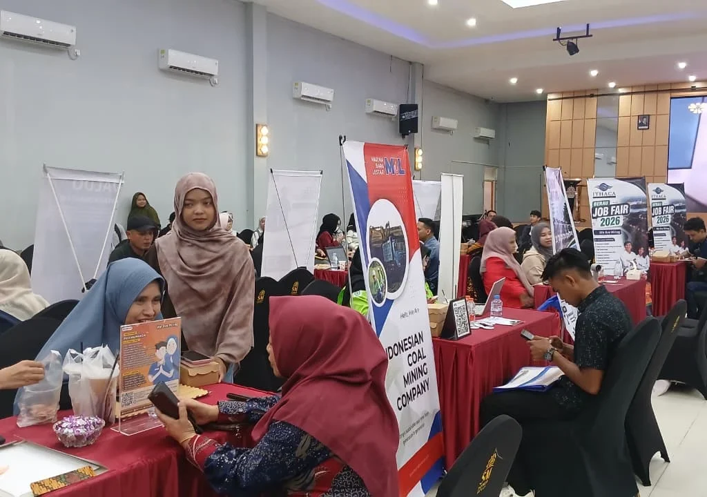 Suasana hari kedua job fair Kabupaten Berau 2026 di SM Tower Hotel, Kamis (30/7/2026). (Adrikni/BT)