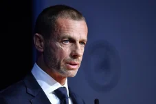 Skandal Kartu Merah Folarin Balogun di Piala Dunia, UEFA Kritik Keras FIFA