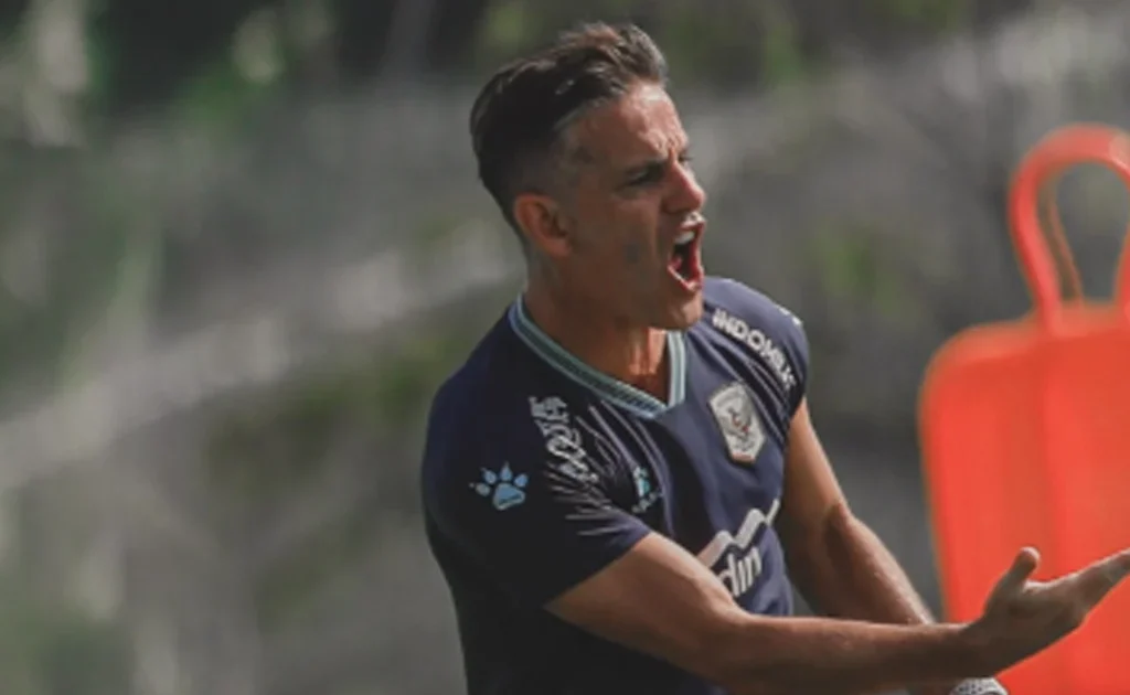 Pelatih Timnas Indonesia John Herdman (Instagram/@timnasindonesia)