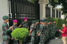 Penjelasan TNI Jaga Rumah Jampidsus Febrie hingga Datangi Polda Metro Jaya