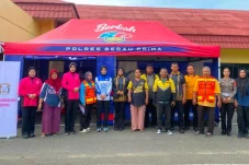 Warung Berkah Polres Berau, Bagikan Ratusan Porsi Makanan dan Layanan Kesehatan Gratis untuk Warga