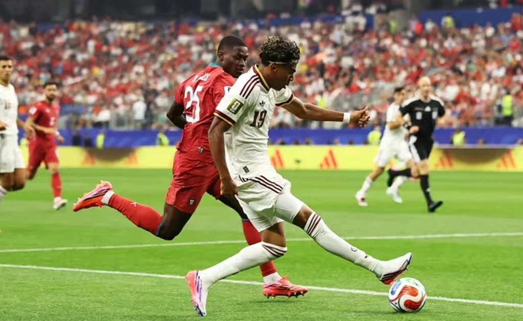 Laga 16 Besar Piala Dunia Portugal vs Spanyol (fifa.com)
