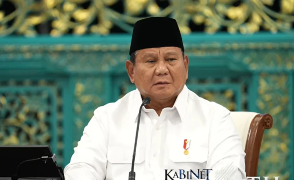 Presiden Prabowo pimpin rapat Kabinet Merah Putih (YouTube/Sekretariat Presiden)