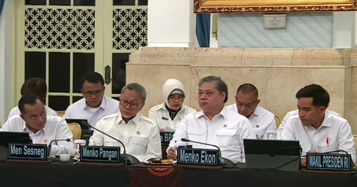 Posisi Duduk Wapres Tak Sejajar Presiden, Hubungan Prabowo – Gibran Retak?