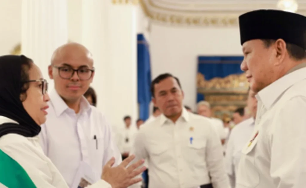Presiden Prabowo dan Kepala BGN Nanik S Deyang (Instagram/@dirgayuza)