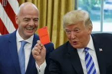 Gianni Infantino Minta Perlindungan Trump Usai Presiden FIFA Didesak Mengundurkan Diri