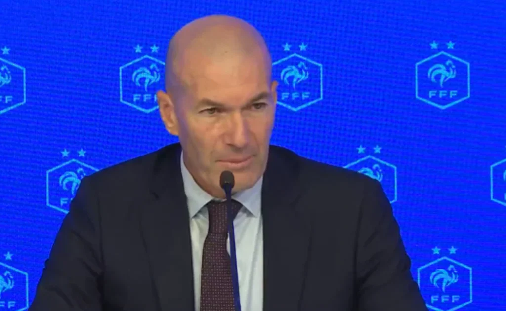 Zinedine Zidane resmi diperkenalkan sebagai pelatih Timnas Perancis (X/@equipedefrance)