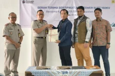 Perkuat Kepastian Hukum Aset, PLN Terima 15 Sertifikat Tanah di Berau