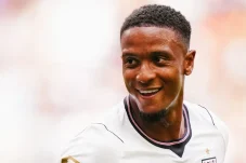 Ezri Konsa Selangkah Lagi ke Arsenal, Lini Bertahan The Gunners Makin Kuat