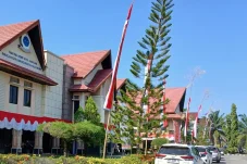 Rayakan HUT RI, Pemkab Berau Ajak Masyarakat Pasang Bendera – Gotong Royong Bersihkan Lingkungan