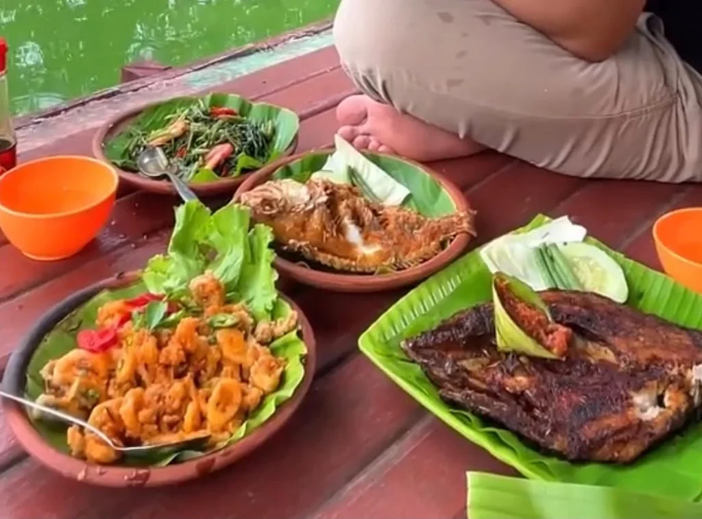 Menu Ikan Bakar KPK
