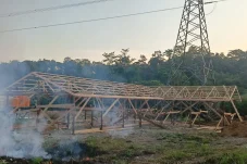 TRH Bantu 3 Bangunan Baru SDN Filial 001 Birang, Bakal Disekat Jadi 6 Kelas