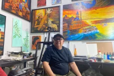 Dari Cinta Berujung Karya, 33 Tahun Arifuddin Mengabadikan Berau Lewat Lukisan