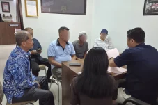 3 Tersangka Korupsi JUT Teluk Sumbang Diserahkan ke Kejaksaan, 2 Langsung Ditahan