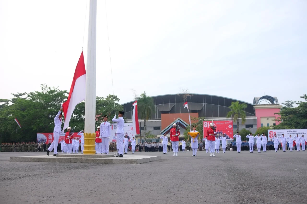 Langkah Tegap 35 Paskibraka Berau, Bendera Merah Putih Berkibar di GOR Pemuda