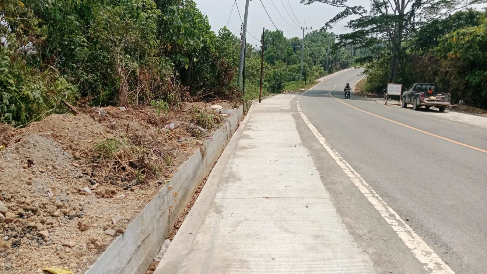 Beri Ruang Lebih Luas, Tikungan Berbahaya di Ruas Jalan Maluang-Batas Bulungan Diperlebar