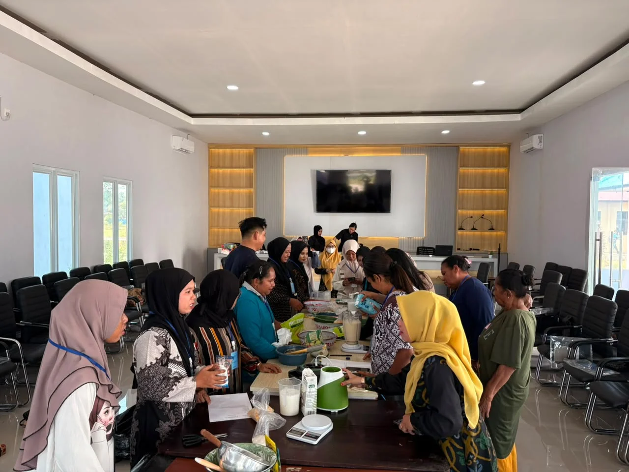 Tingkatkan Kapasitas UMKM, Diskoperindag Berau Gelar Pelatihan Pengolahan Jagung di Talisayan