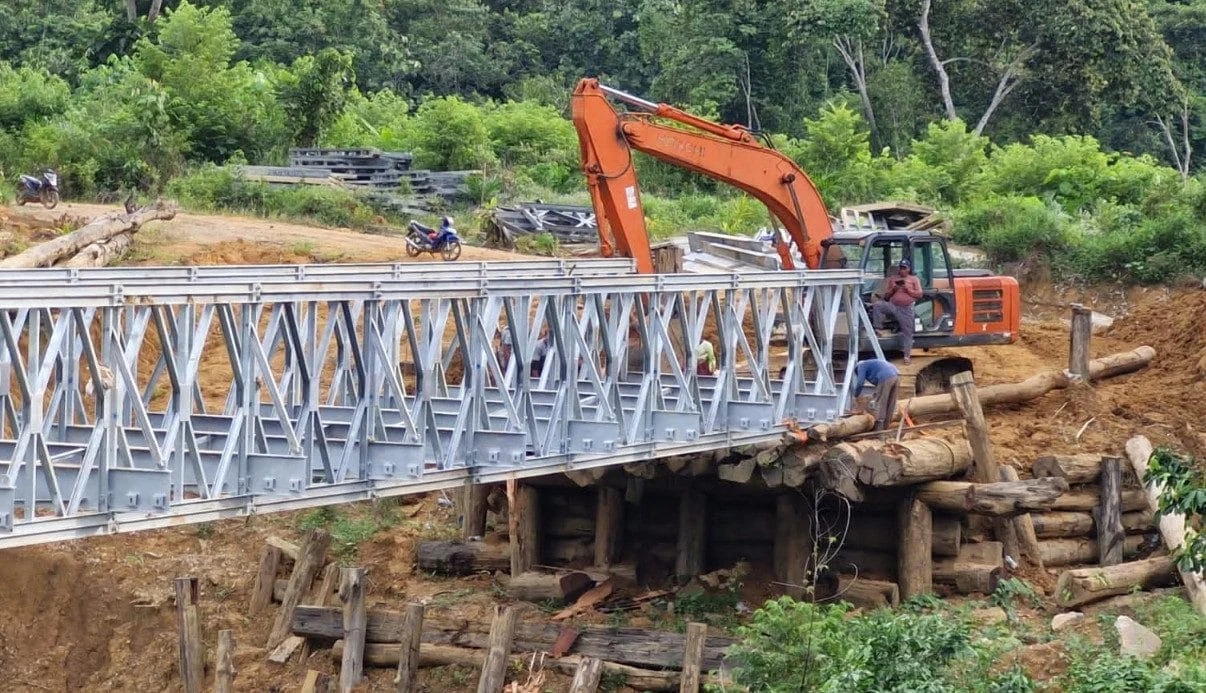 Kucurkan Rp20,4 Miliar, DPUPR Berau Kebut Perbaikan Jalan dan Jembatan di Pedalaman Kelay