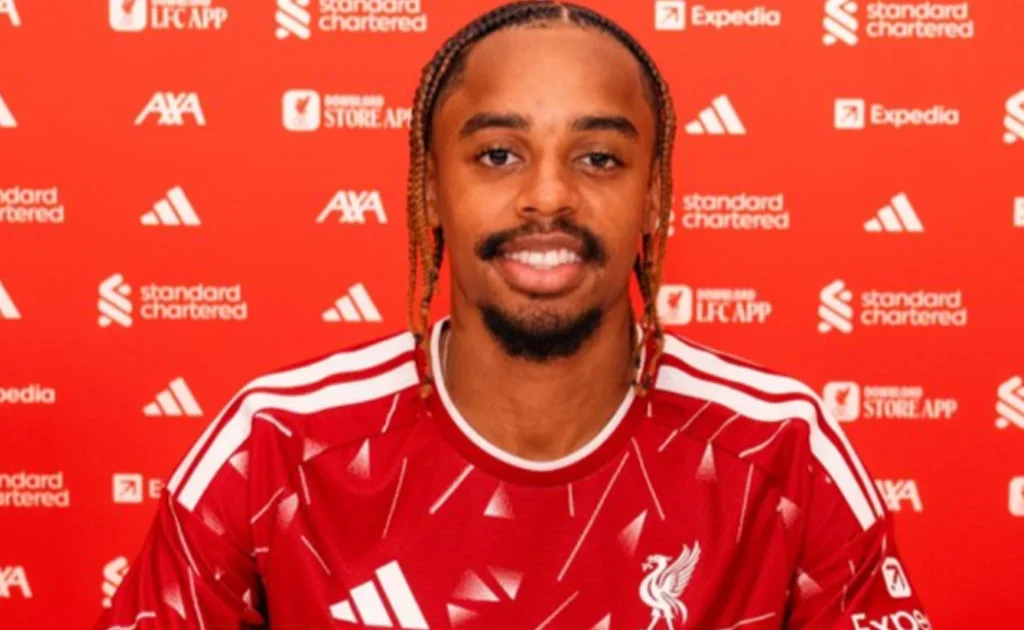 Pemain Liverpool Bradley Barcola (X/@LFC)