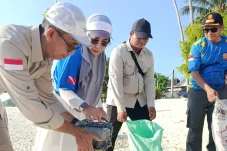 Bupati Berau Dorong Daur Ulang Sampah di Pulau Maratua Jadi Produk Bernilai Tinggi