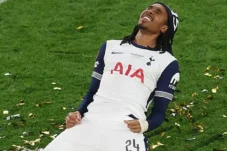 Demi Cody Gakpo, Tottenham Hotspur Rela Lepas Djed Spence ke Liverpool?