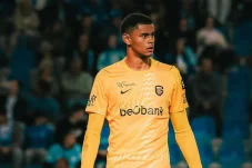 Liverpool Beli Lucca Brughmans Jadi Kiper Baru, Giorgi Mamardashvili Cabut?